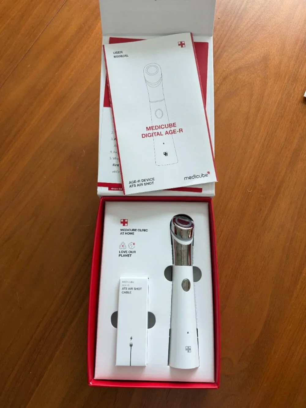 Medicube AGE-R ATS Air Shot Pore Care Skincare Device + Box